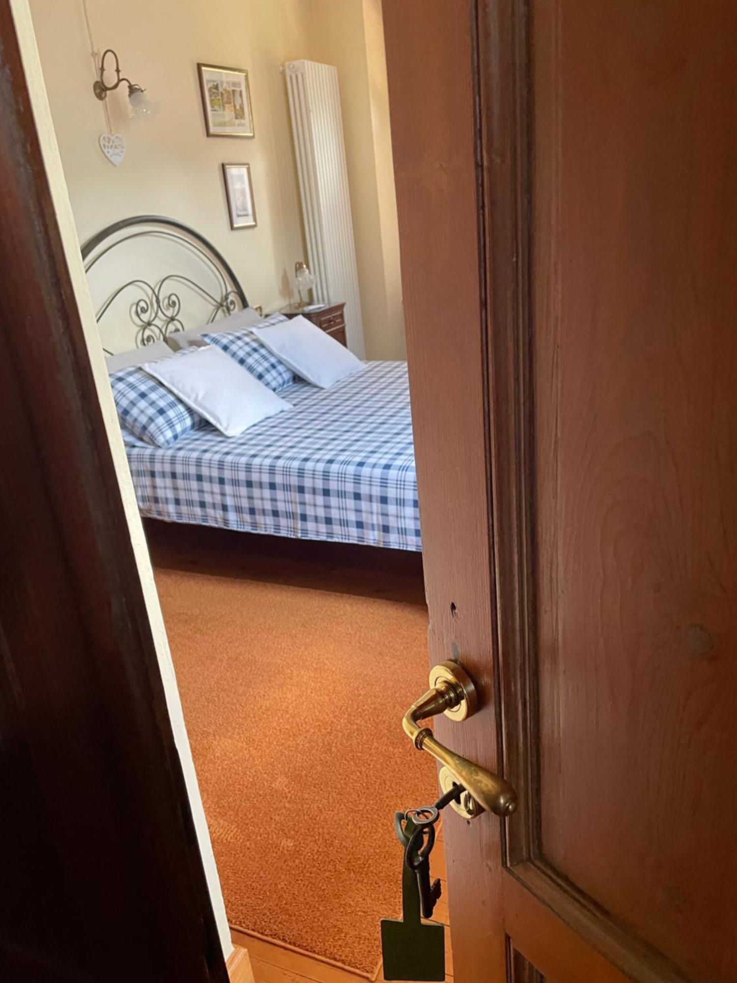 Dimora Fiorita Senior My Holiday Home فارالو المظهر الخارجي الصورة