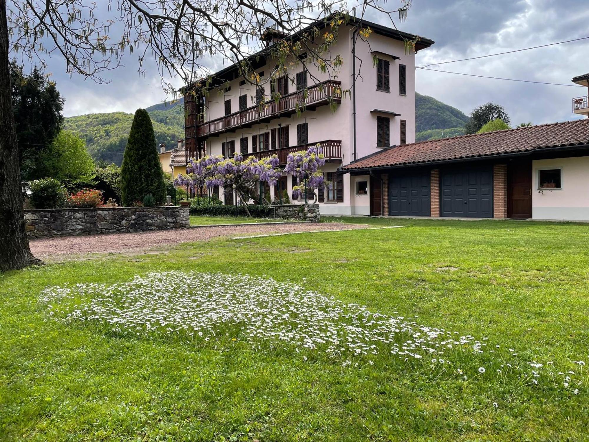 Dimora Fiorita Senior My Holiday Home فارالو المظهر الخارجي الصورة