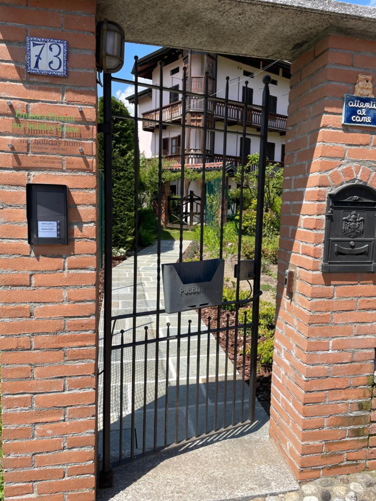 Dimora Fiorita Senior My Holiday Home فارالو المظهر الخارجي الصورة
